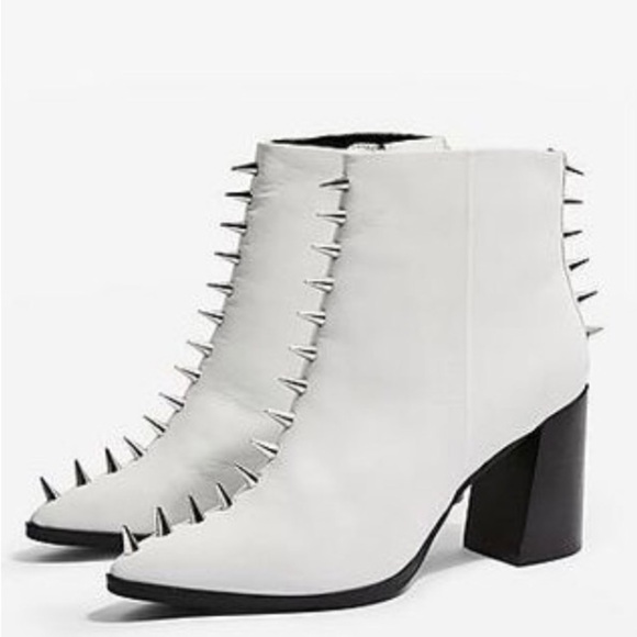 TOPSHOP Hex Studded Boots in White / stud embellished leather ankle boot - Picture 1 of 6